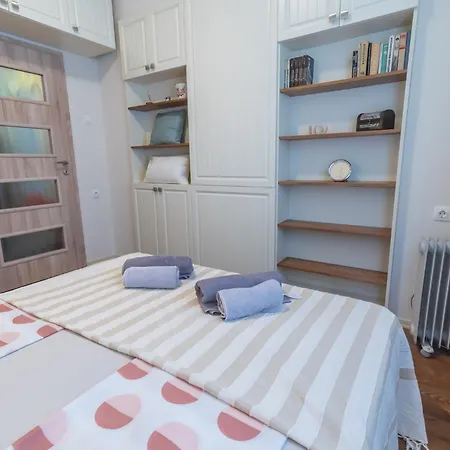 Two Homelike By Ndk And Vitosha Blvd With 2 Free Parking Spots Apartment Sofia