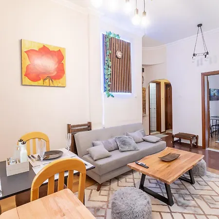 Two Homelike By Ndk And Vitosha Blvd With 2 Free Parking Spots Apartment